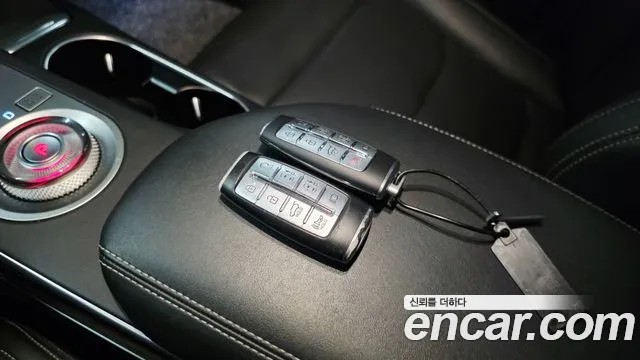 Genesis GV70 — Фото автомобиля 17