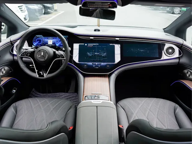 Mercedes-Benz EQS — Фото автомобиля 13