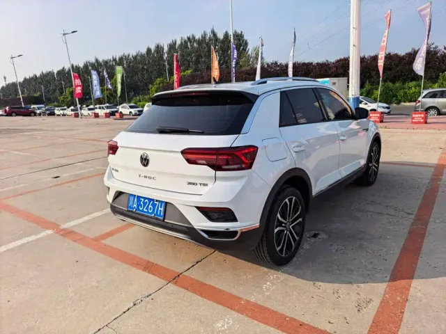 Volkswagen Volkswagen T-ROC 2022 280TSI DSG 2WD Comfort PLUS — Фото автомобиля 8