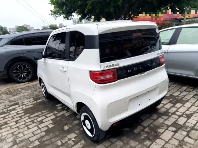 Wuling Hongguang Mini EV — Фото автомобиля 4