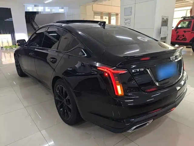 Cadillac CT5 — Фото автомобиля 4
