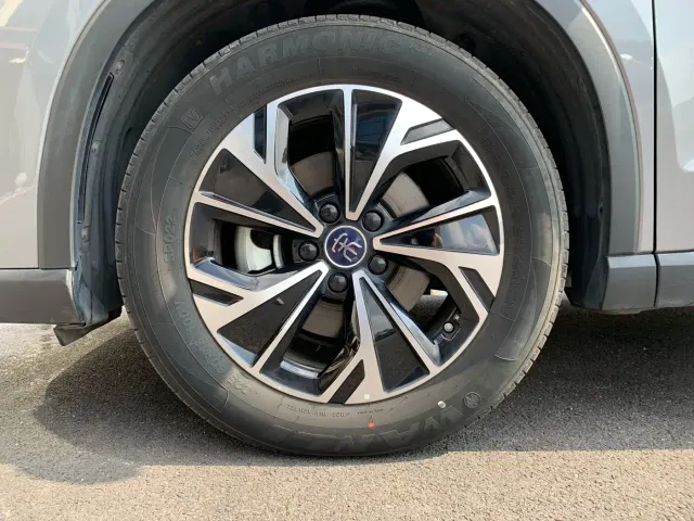 BYD Song Pro — Фото автомобиля 8