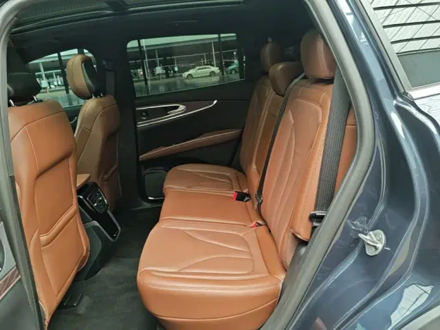 Lincoln Nautilus 2021 2.0T AWD Elegance Edition — Фото автомобиля 16