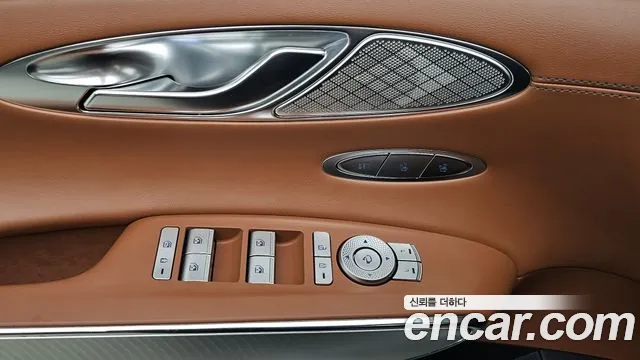 Genesis GV70 — Фото автомобиля 26