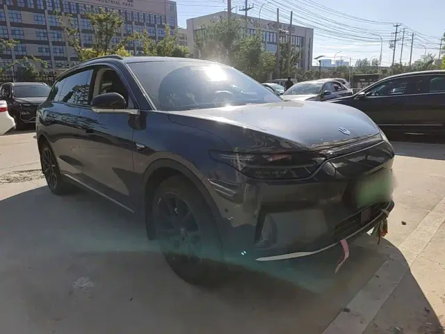Leapmotor C11 — Фото автомобиля 3