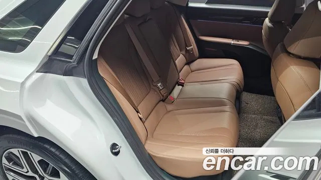 Hyundai Grandeur — Фото автомобиля 11