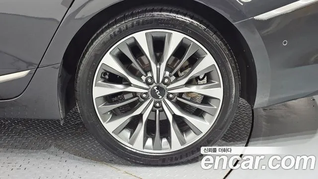 Kia K8 — Фото автомобиля 6