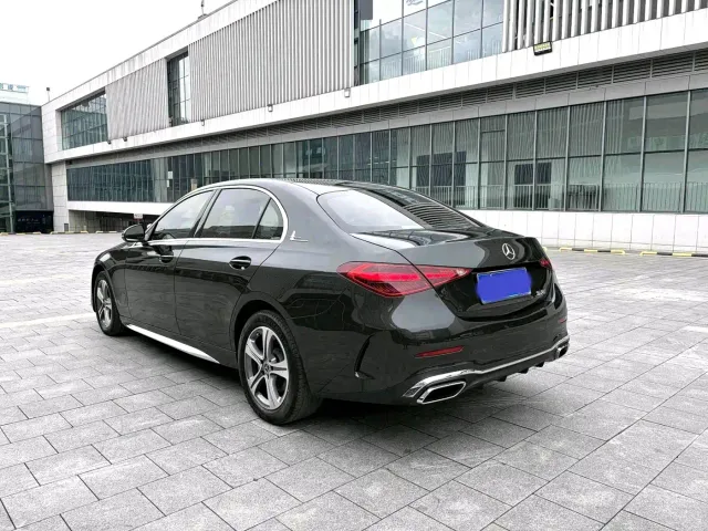 Mercedes-Benz C-Class — Фото автомобиля 12
