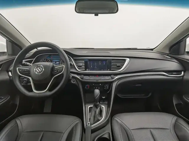 Buick Excelle — Фото автомобиля 5