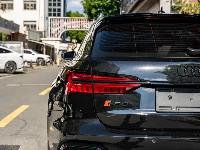 Audi RS 6 — Фото автомобиля 7