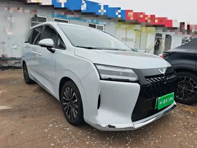 Wuling Starlight 730 — Фото автомобиля 3