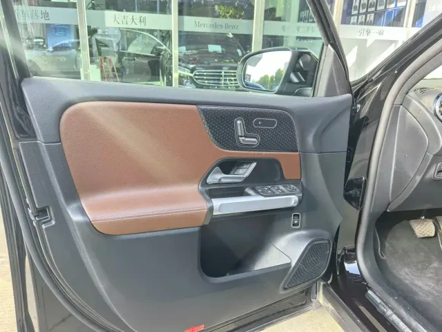 Mercedes-Benz GLB-Class — Фото автомобиля 14