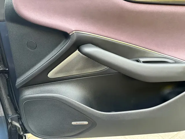 Xiaomi SU7 — Фото автомобиля 14