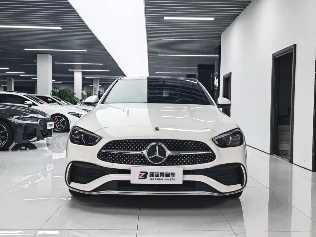Mercedes-Benz C-Class — Фото автомобиля 2