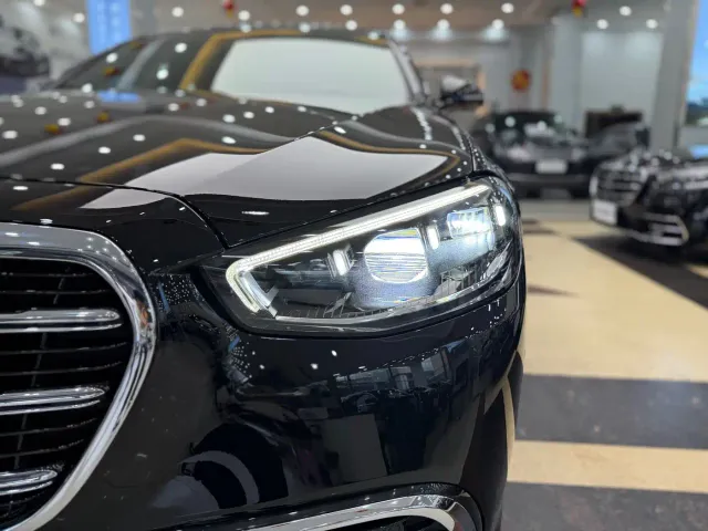 Mercedes-Benz S-Class — Фото автомобиля 22