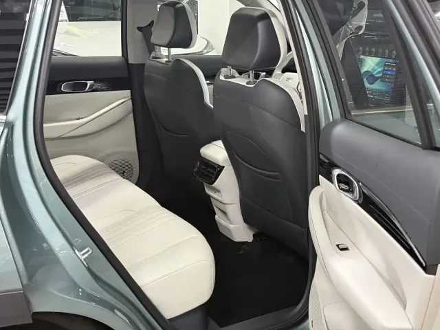 Geely Galaxy E5 — Фото автомобиля 10