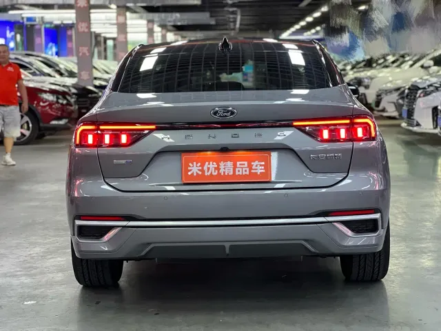 Ford Mondeo — Фото автомобиля 4