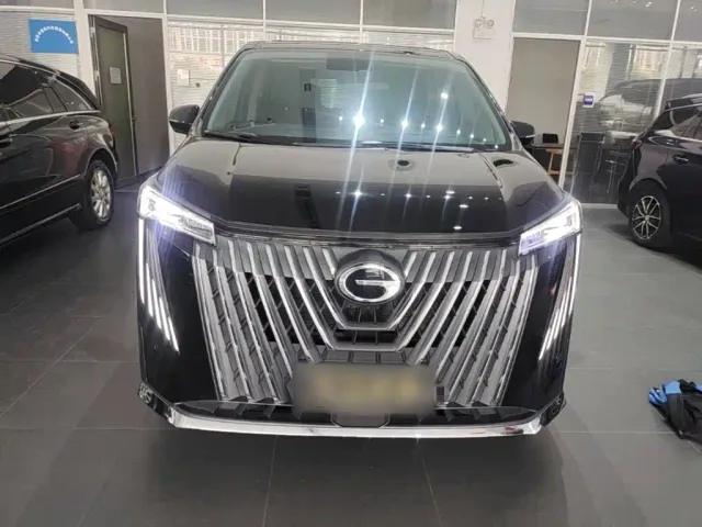 GAC Trumpchi M8 — Фото автомобиля 2