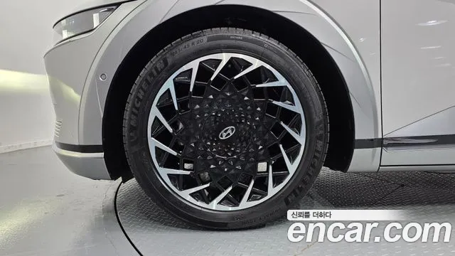 Hyundai Ioniq 5 — Фото автомобиля 5
