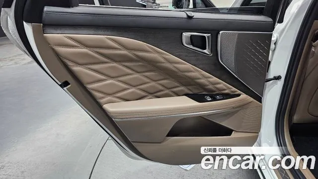 Kia K8 — Фото автомобиля 21
