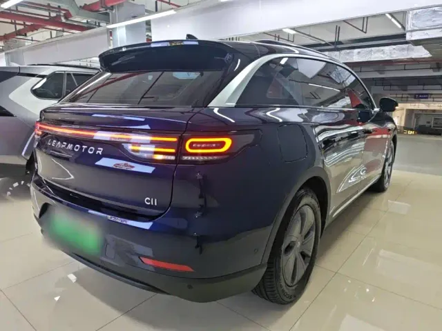 Leapmotor C11 — Фото автомобиля 6