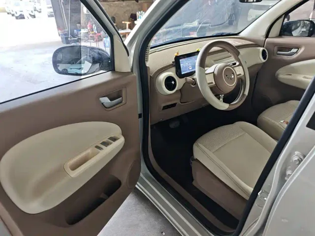 Wuling Hongguang Mini EV — Фото автомобиля 15