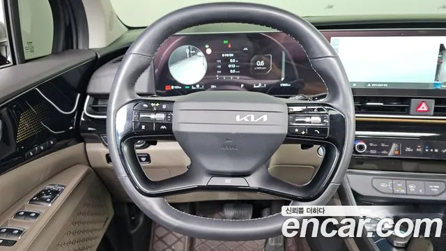 Kia Canival — Фото автомобиля 5
