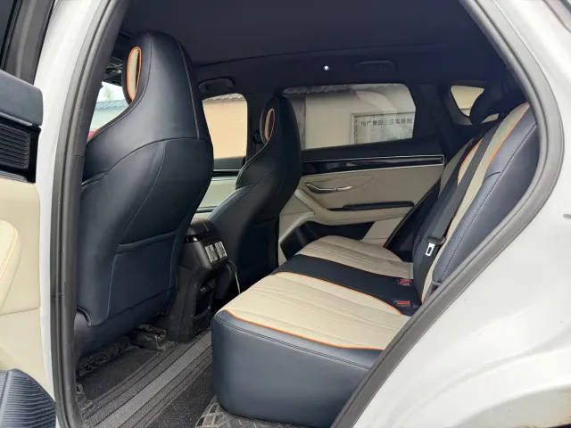 BYD Song PLUS — Фото автомобиля 10
