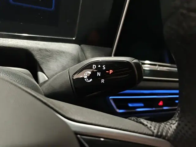 Volkswagen Tiguan L — Фото автомобиля 13