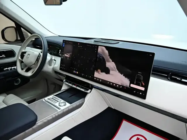 ZEEKR Zeekr 9X 2025 model Ultra Edition 70kWh — Фото автомобиля 15