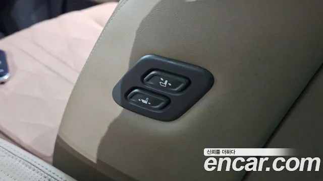 Kia Carnival Generation 4 — Фото автомобиля 27