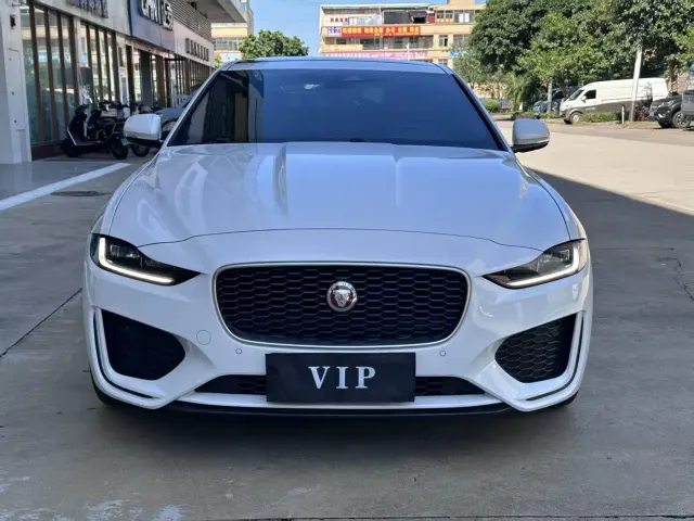 Jaguar XEL — Фото автомобиля 2