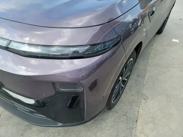 Leapmotor B10 — Фото автомобиля 23