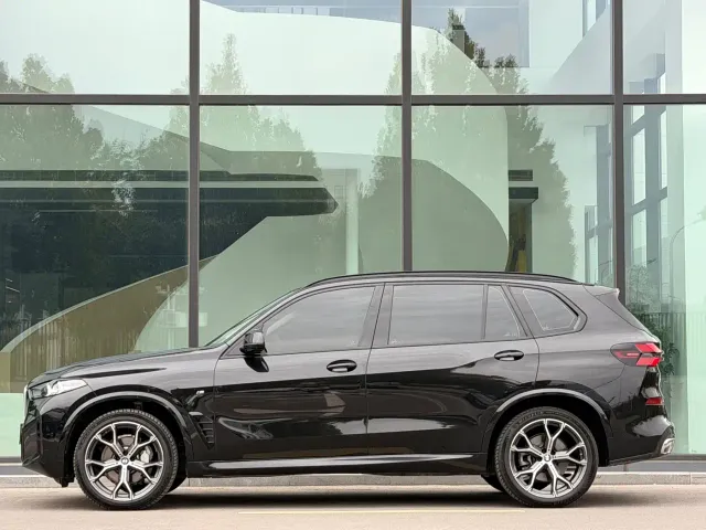 BMW X5 — Фото автомобиля 3