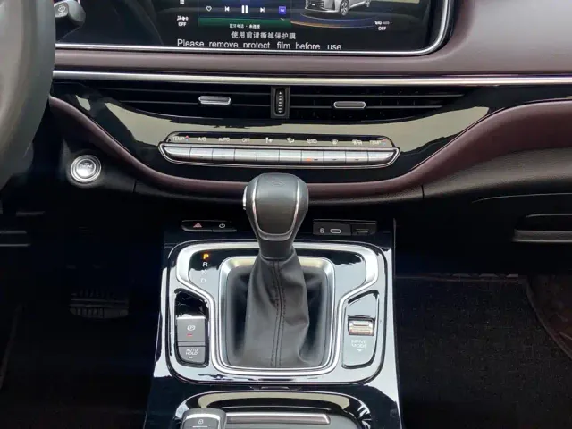 GAC Trumpchi M6 — Фото автомобиля 11