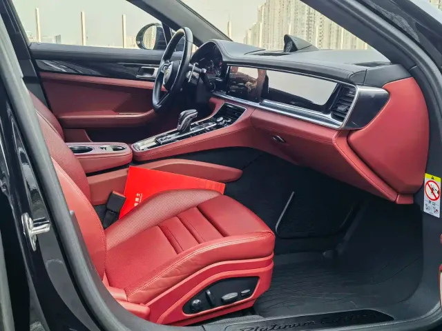 Porsche Panamera — Фото автомобиля 11