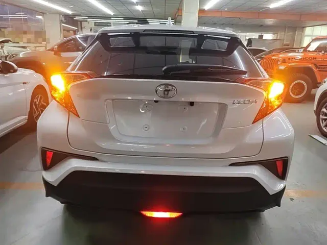 Toyota IZOA — Фото автомобиля 5