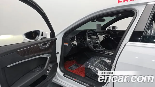 Audi A6 C8 — Фото автомобиля 10