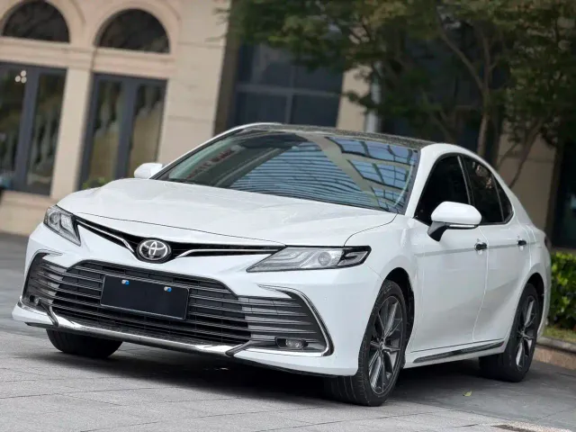 Фотография автомобиля — Toyota Camry