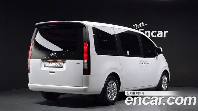 Hyundai Staria Staria 4WD Tourer 9 мест — Фото автомобиля 2