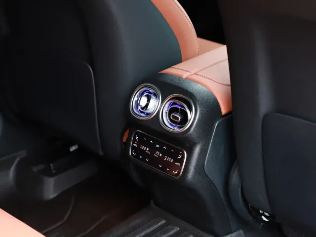 Mercedes-Benz GLC-Class — Фото автомобиля 26