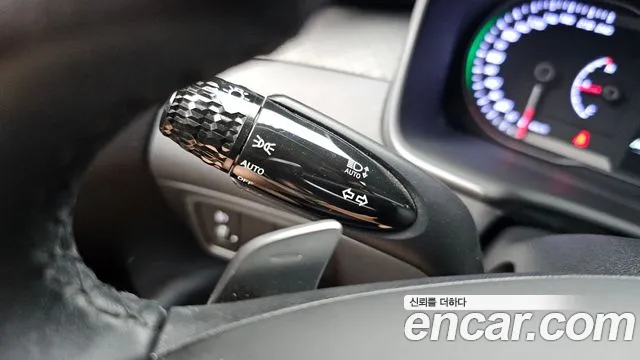 Hyundai Tucson Tucson (NX4) Бензин 1.6 турбо 2WD — Фото автомобиля 17