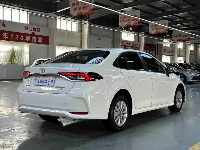 Toyota Corolla — Фото автомобиля 4