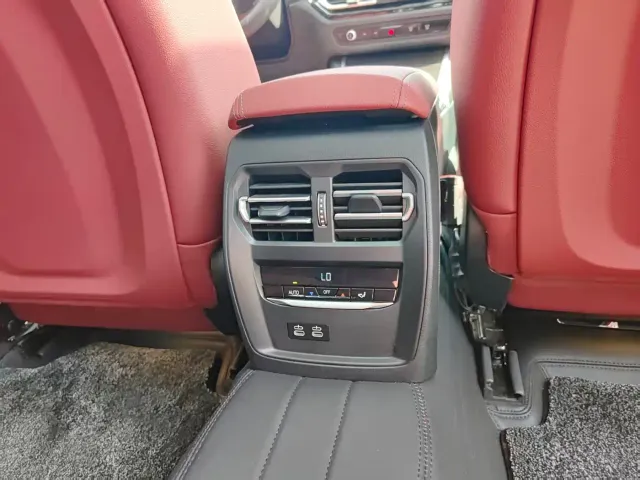 BMW 3 Series — Фото автомобиля 23