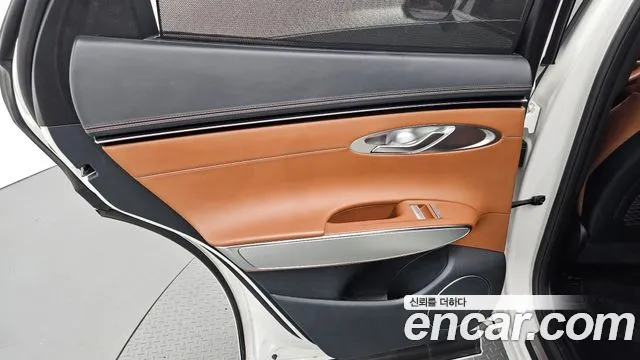 Genesis GV70 2.5T Бензин AWD — Фото автомобиля 22