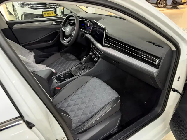 Volkswagen Sagitar — Фото автомобиля 6