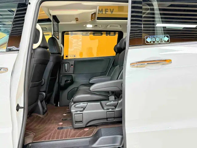 Honda Odyssey — Фото автомобиля 10