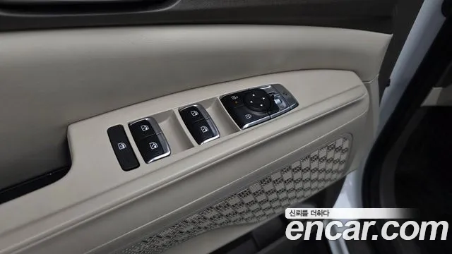 Kia Carnival — Фото автомобиля 23