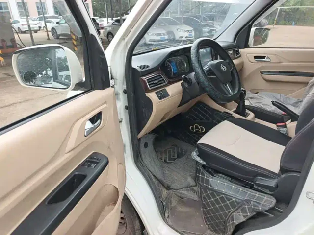 Changan Kuayue Kuayuexing V5 — Фото автомобиля 15