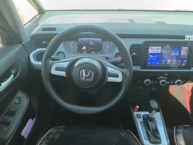 Honda Fit — Фото автомобиля 10